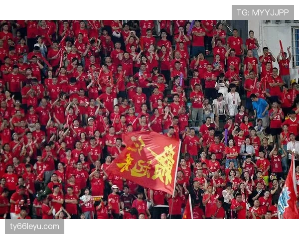 新赛季锋线巨星正面交锋,实力对决引爆球迷期待 新赛季锋线巨星正面交锋,实力对决引爆球迷期待