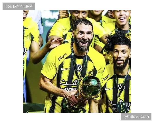 本泽马长期首发的核心原因解析 本泽马长期首发的核心原因解析